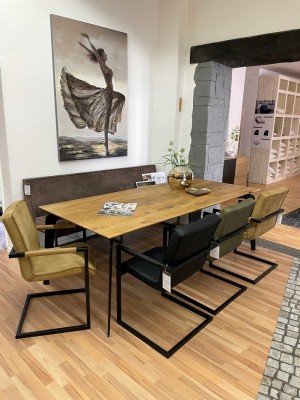 tisch-bank-stuehle-wildeiche-metall-leder