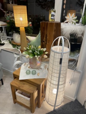 Stehleuchte-Beistelltisch-Set-Dekopflanze-Dekoblume-Vase-Weinstander-Frhling-Vase-Tischlaufer