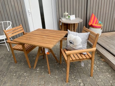 Tisch-eckig-Balkontisch-Teaksthle-massiv