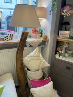 Teakleuchte-Stehleuchte-Lampenschirm-Kissen-Regal-Massivholz