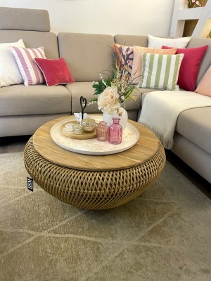 couchtisch-rund-rattan-teakholz